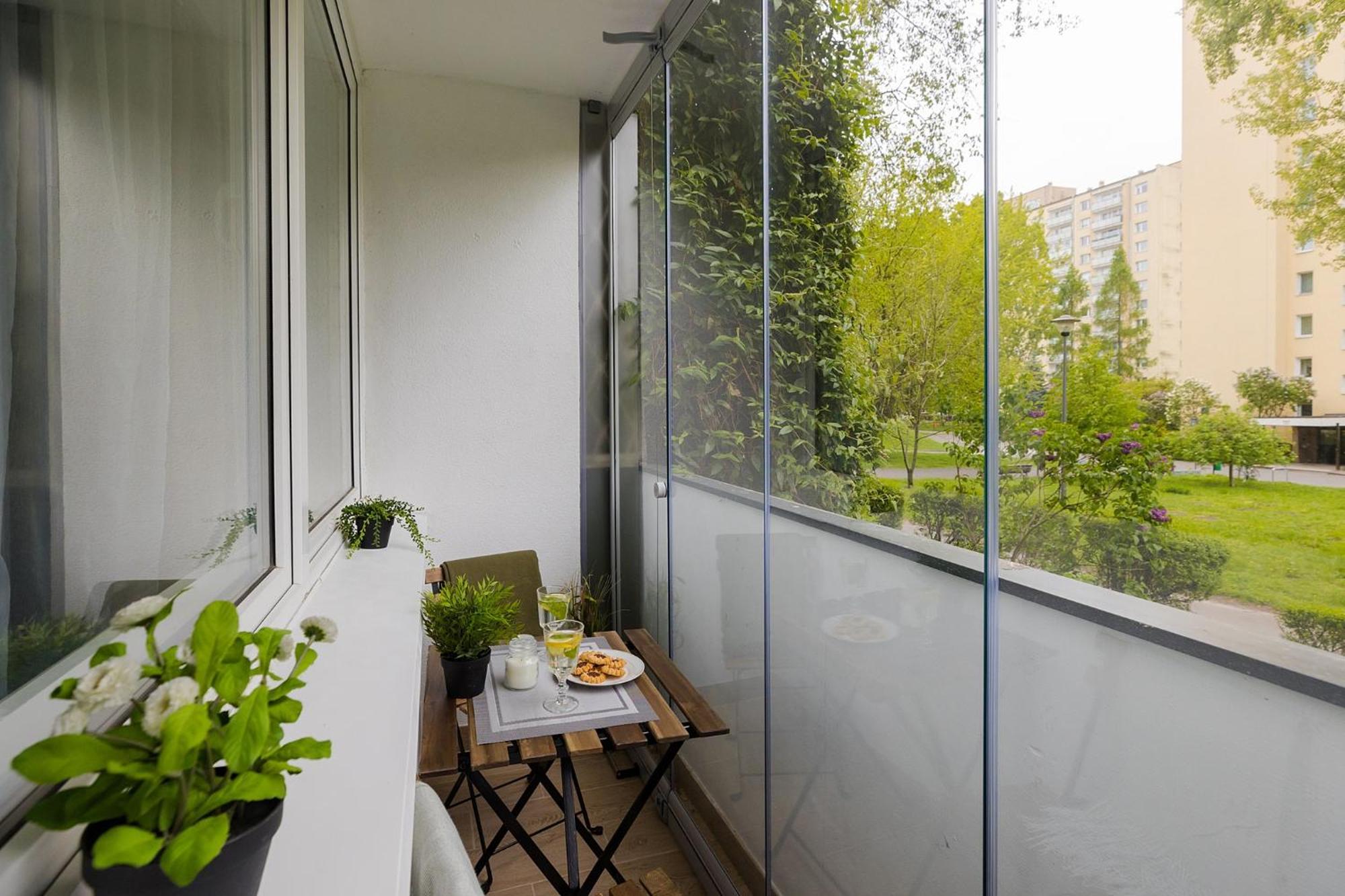 Mia Metro Station, Reymonta Apartment Варшава Екстериор снимка
