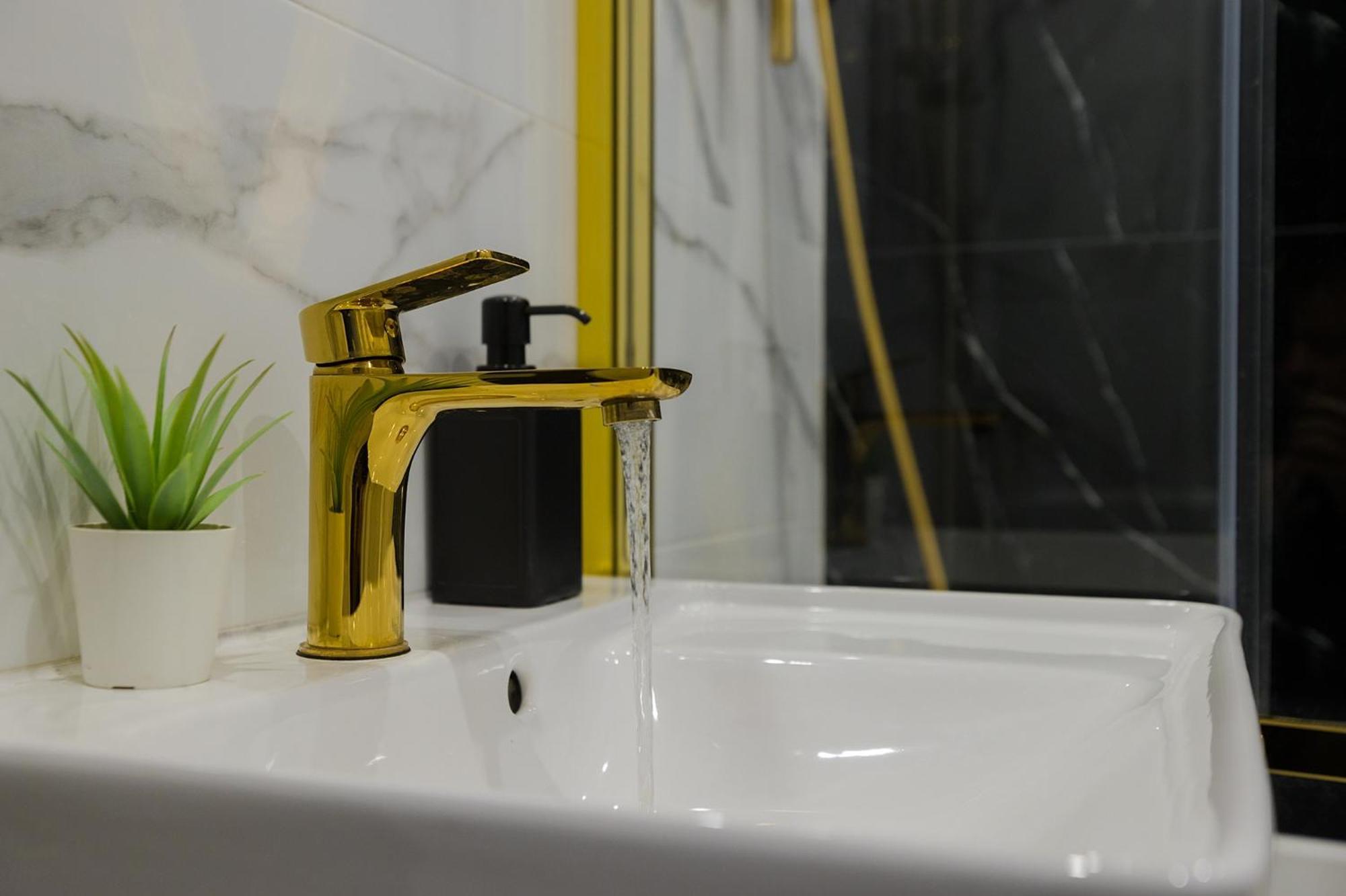 Mia Metro Station, Reymonta Apartment Варшава Екстериор снимка